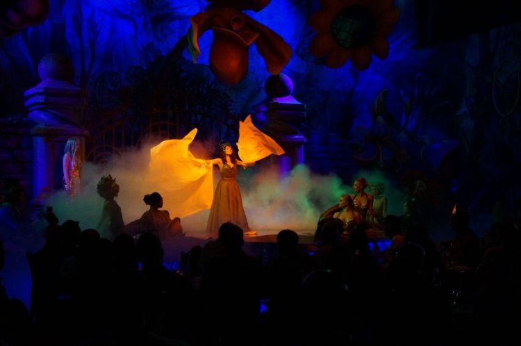 Mit Boll ab ins Wunderland