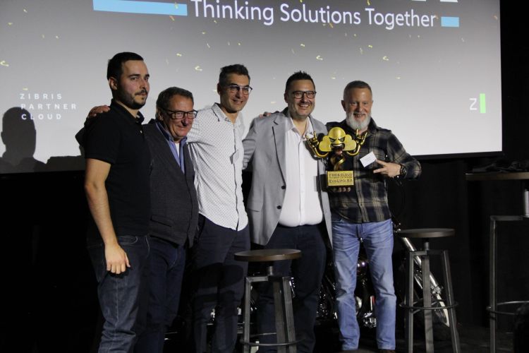 Zibris zeigt neue Partner-Cloud-Plattform und kürt Partner des Jahres