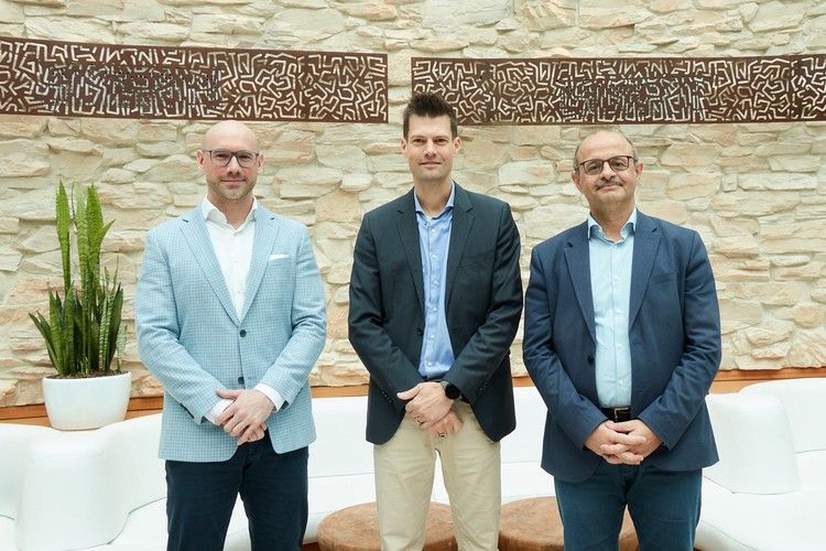 Fabian Schläpfer löst Walter Regli an der Spitze von Swiss21 ab