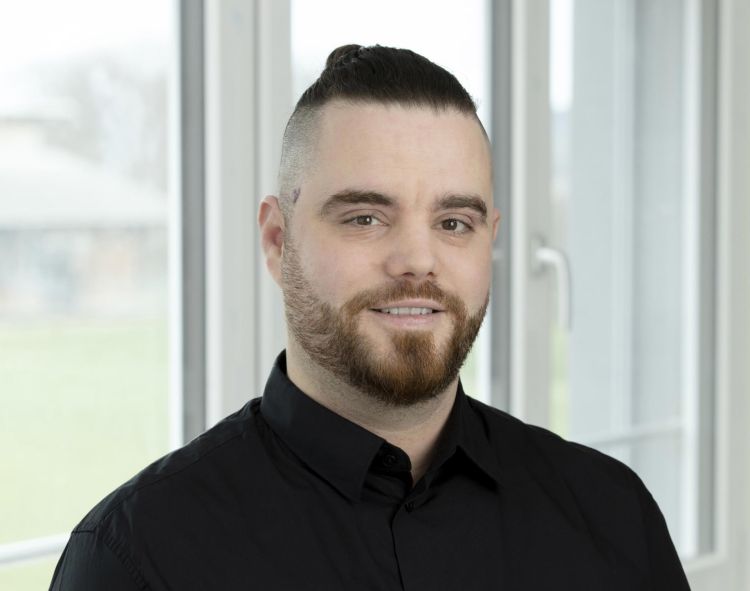 Flurin Carigiet leitet Curion Business Software