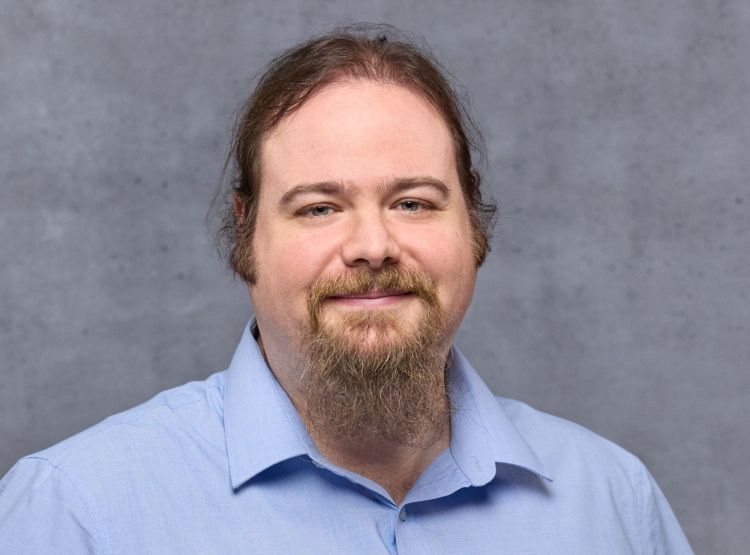 DQ Solutions verstärkt sein UEM-Team um sechs Mitarbeitende