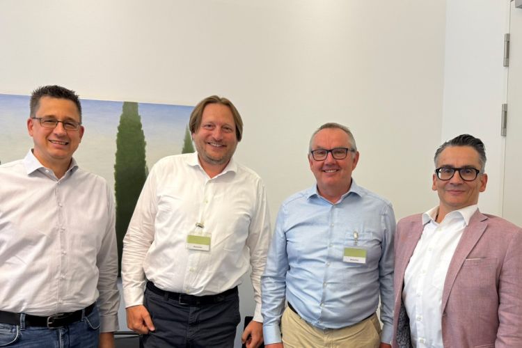 Ploon IT expandiert mit Step-Übernahme in die Schweiz