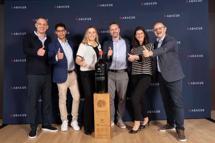 Abacus ehrt All Consulting für 40 Jahre Partnerschaft 