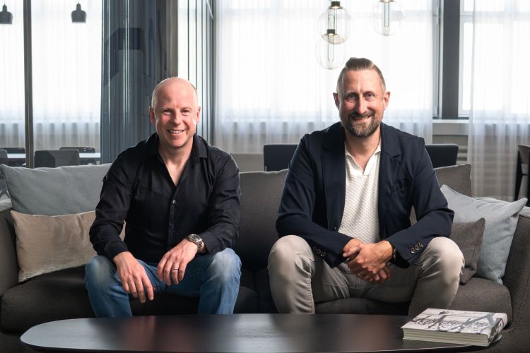Hostpoint bekennt sich zum Firmenjubiläum zum Standort Schweiz