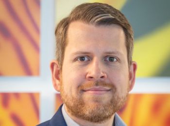 Epson ernennt Adam Bartos zum Head of Sales Video Projectors DACH